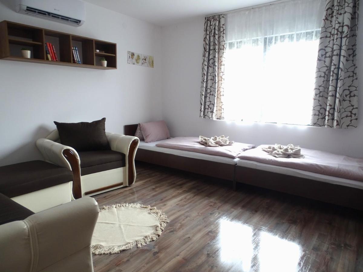 Casa Blanca Ii Holiday home Balatonfenyves