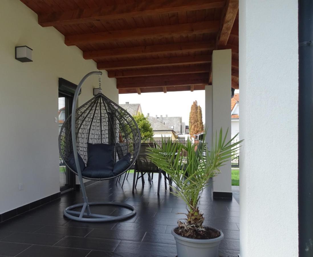 Casa Blanca Ii Holiday home Balatonfenyves